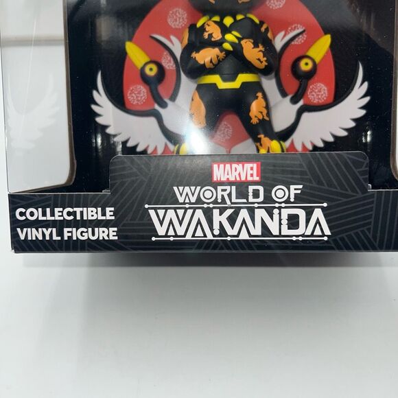 Disney Parks Marvel World of Wakanda Artist Series Collector Figure SOLD OUT - Picture 2 of 7